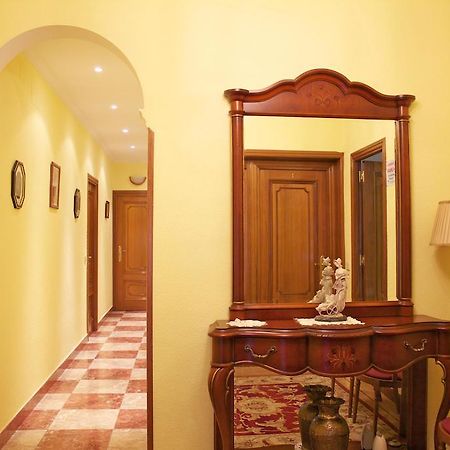 Pension Numancia Madrid Buitenkant foto